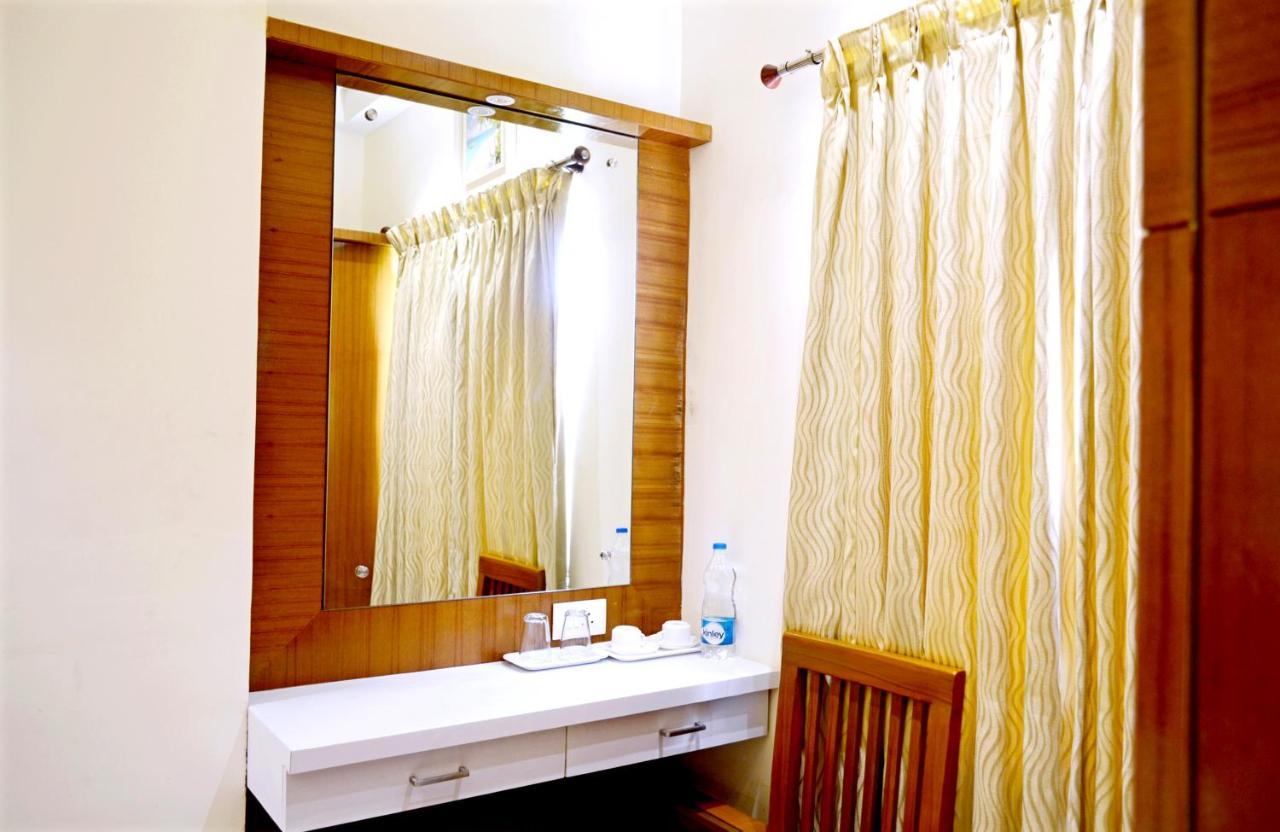 Tr Residency Pondicherry Exterior foto